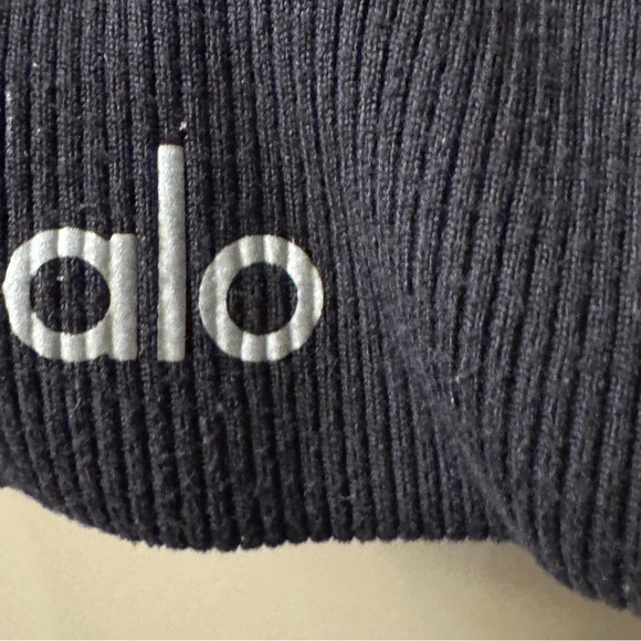 Alo Emulate Bra, Black - Picture 7 of 9